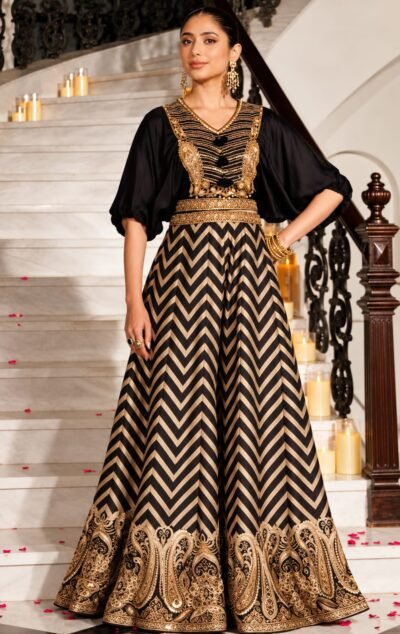 Black & Gold Paisley Border Skirt Set